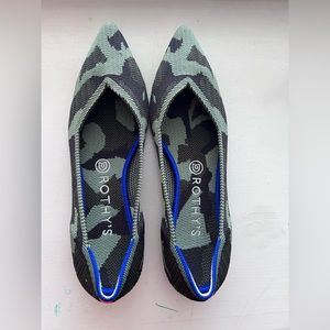 Rothy’s green camo points size 9